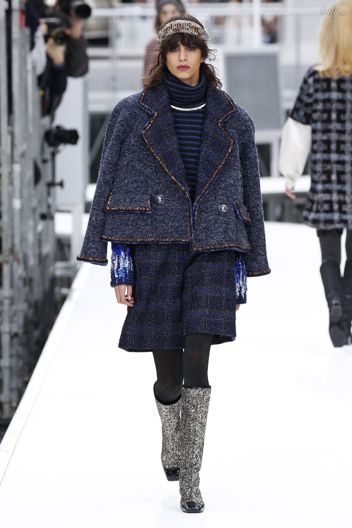 Коллекция Chanel прет-а-порте сезона осень-зима 2017-2018_57