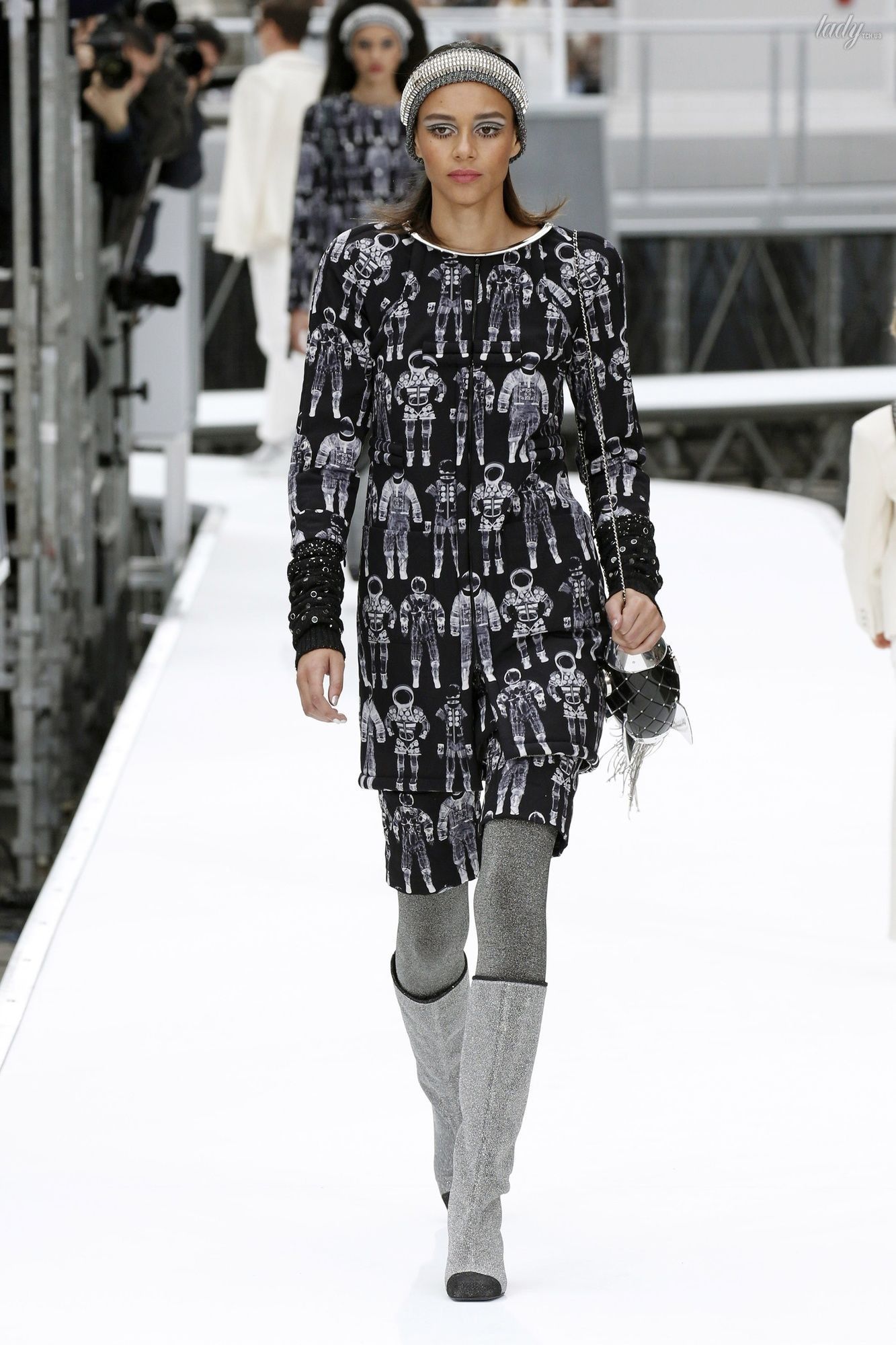 Коллекция Chanel прет-а-порте сезона осень-зима 2017-2018_69