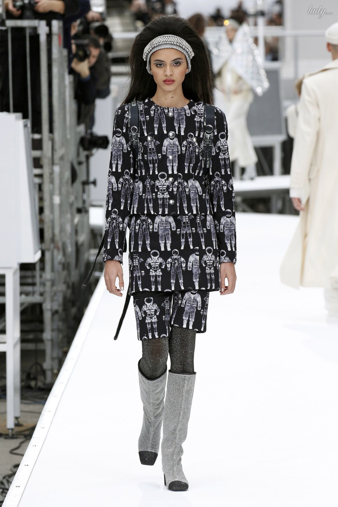 Коллекция Chanel прет-а-порте сезона осень-зима 2017-2018_70