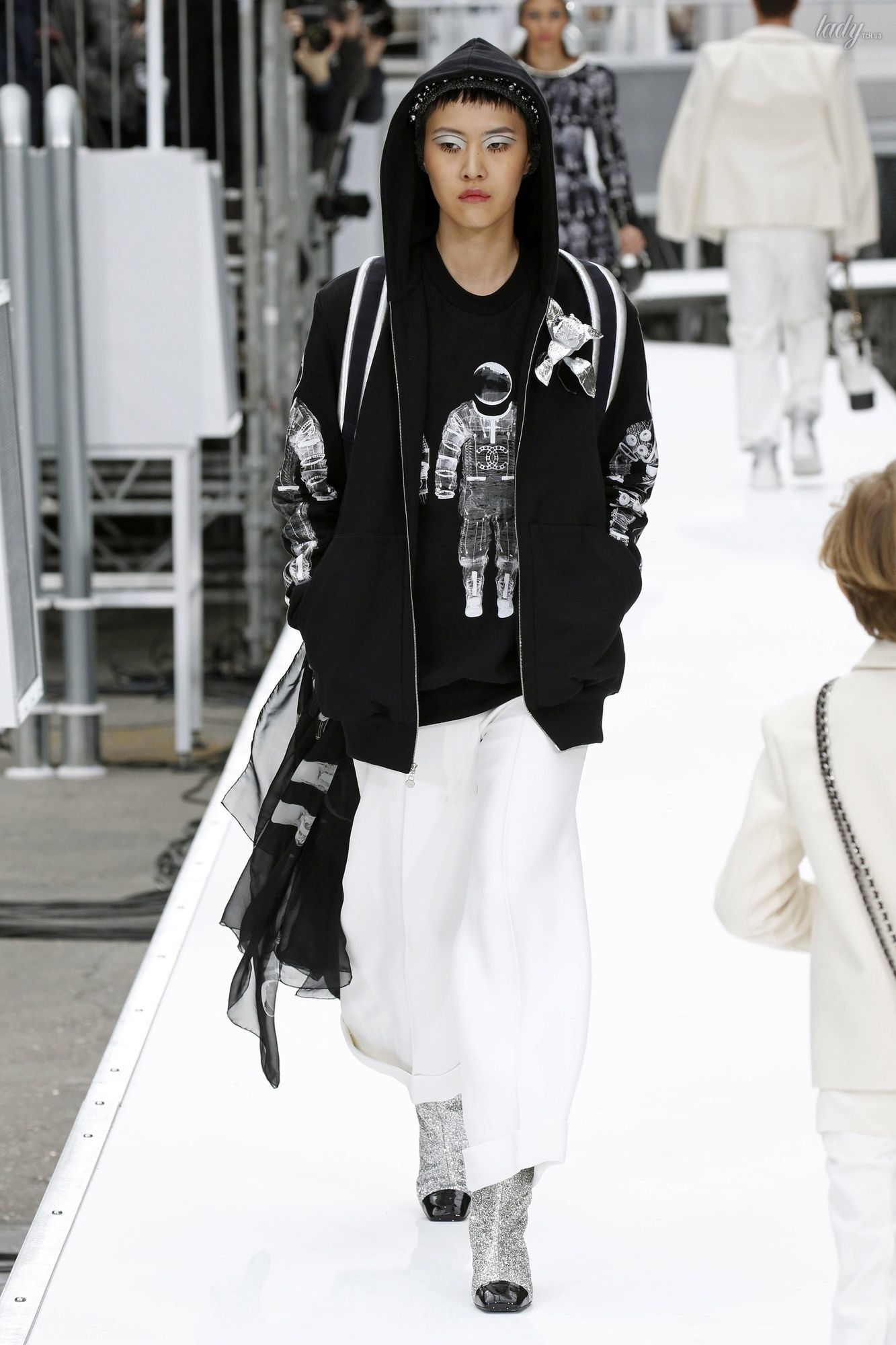 Коллекция Chanel прет-а-порте сезона осень-зима 2017-2018_68