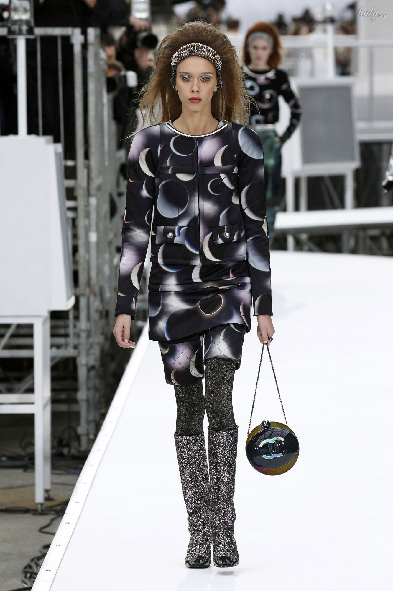 Коллекция Chanel прет-а-порте сезона осень-зима 2017-2018_75