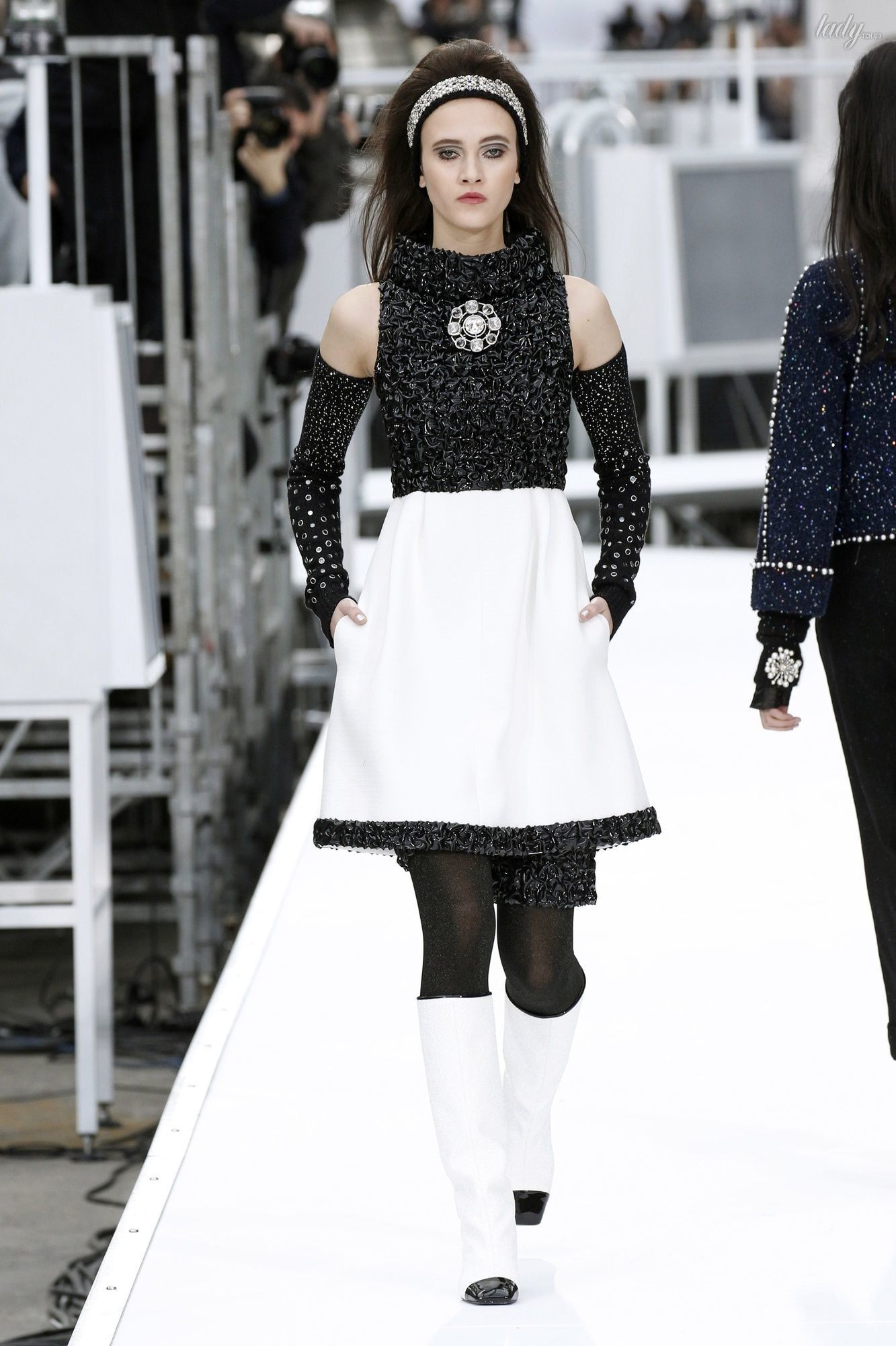 Коллекция Chanel прет-а-порте сезона осень-зима 2017-2018_85
