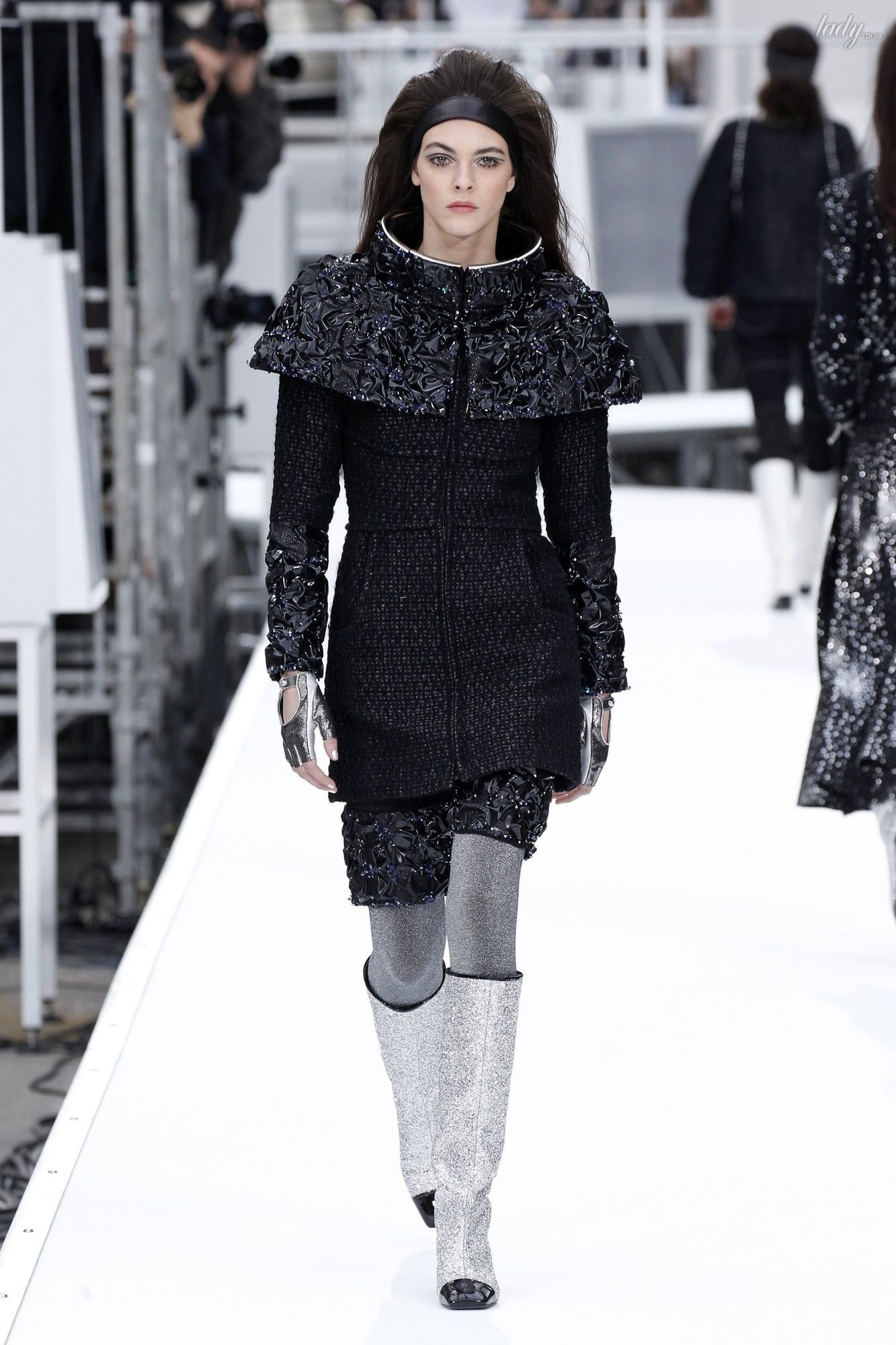 Коллекция Chanel прет-а-порте сезона осень-зима 2017-2018_87