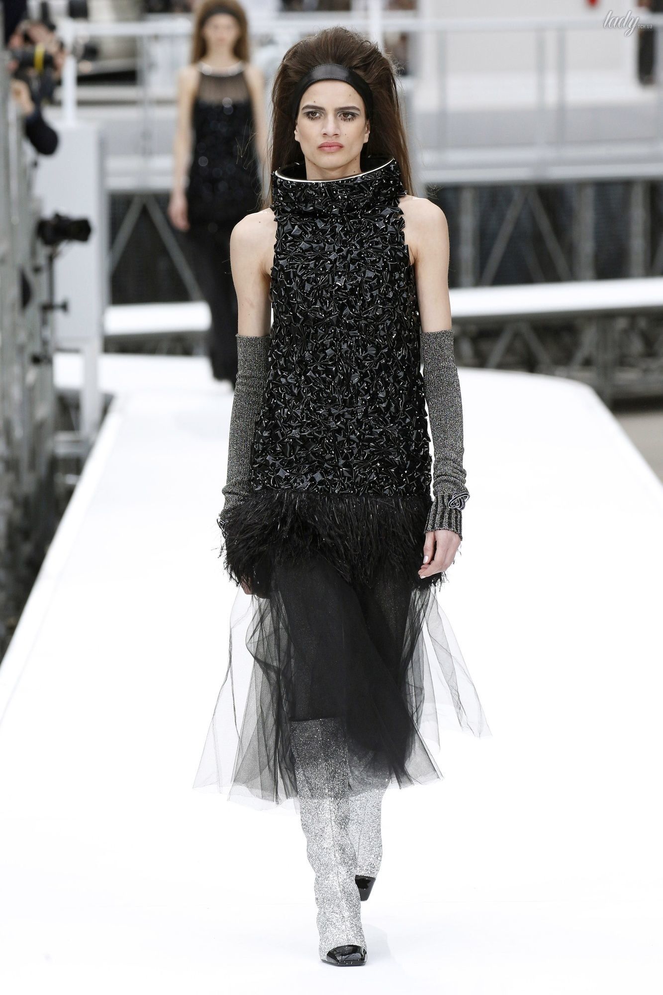 Коллекция Chanel прет-а-порте сезона осень-зима 2017-2018_95