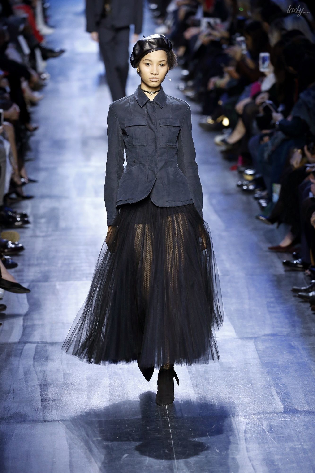 Коллекция Christian Dior прет-а-порте сезона осень-зима 2017-2018_24