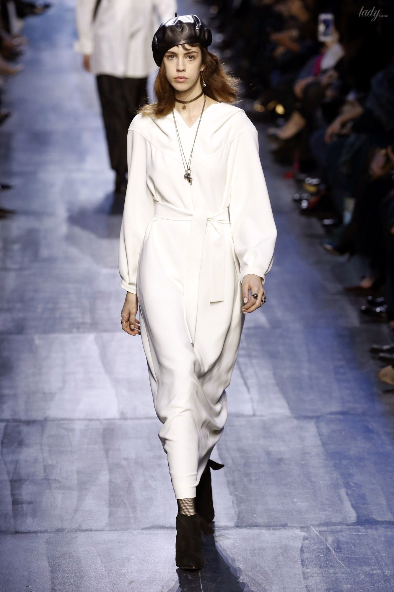 Коллекция Christian Dior прет-а-порте сезона осень-зима 2017-2018_48