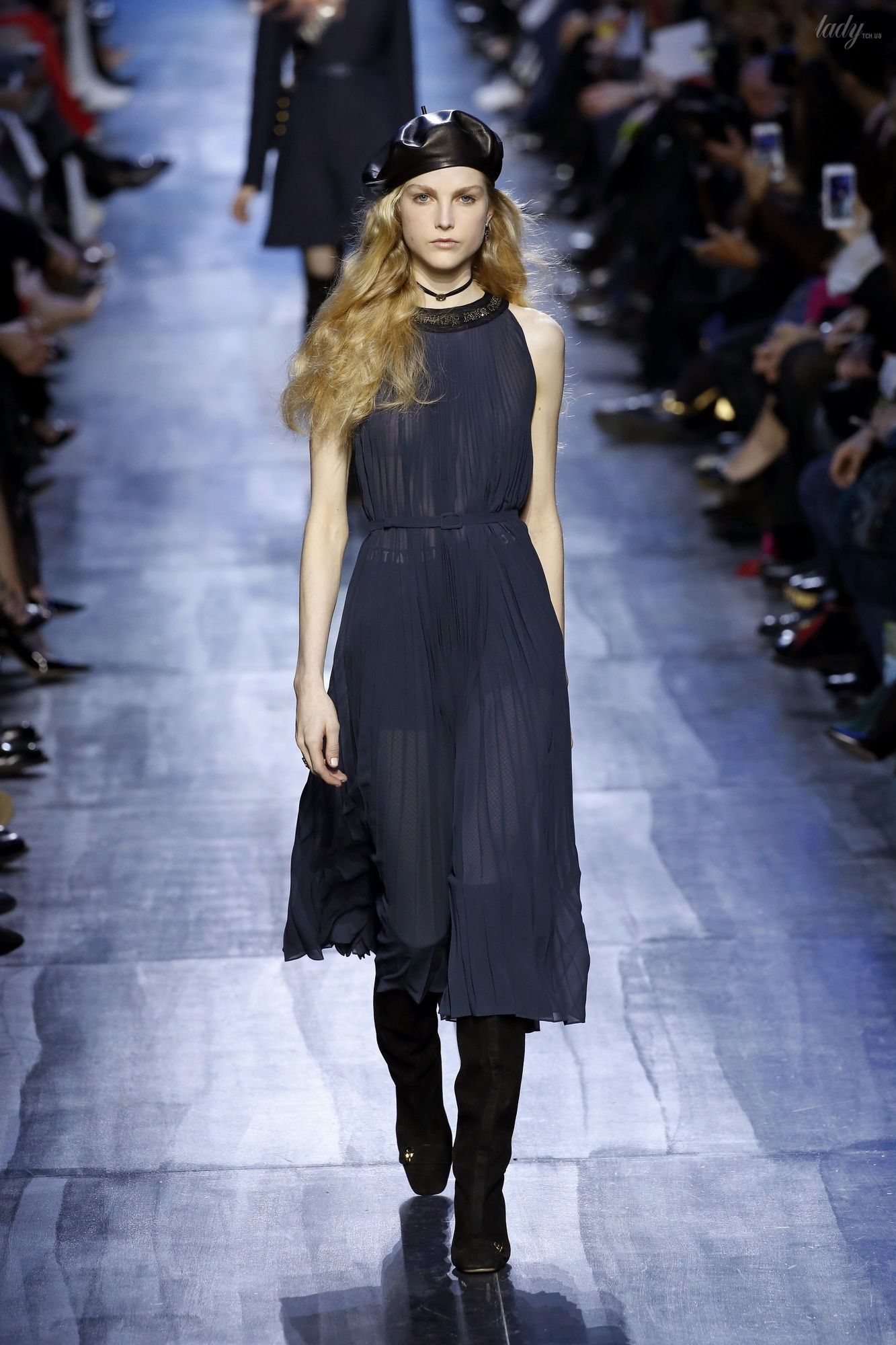 Коллекция Christian Dior прет-а-порте сезона осень-зима 2017-2018_42