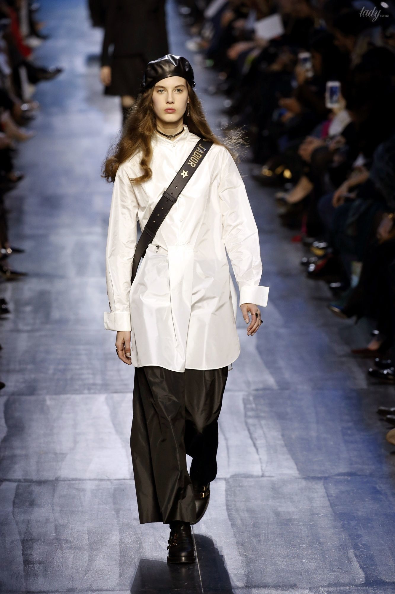 Коллекция Christian Dior прет-а-порте сезона осень-зима 2017-2018_49
