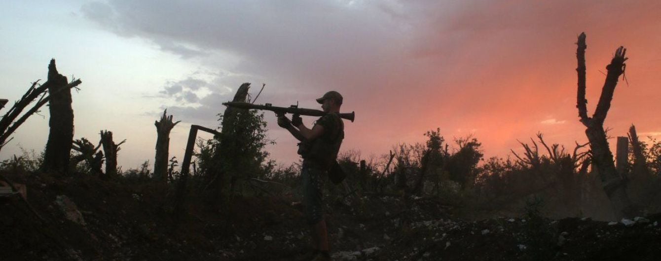 Вогняна вечеря. Після заходу сонця бойовики активізували обстріли та поранили українських бійців