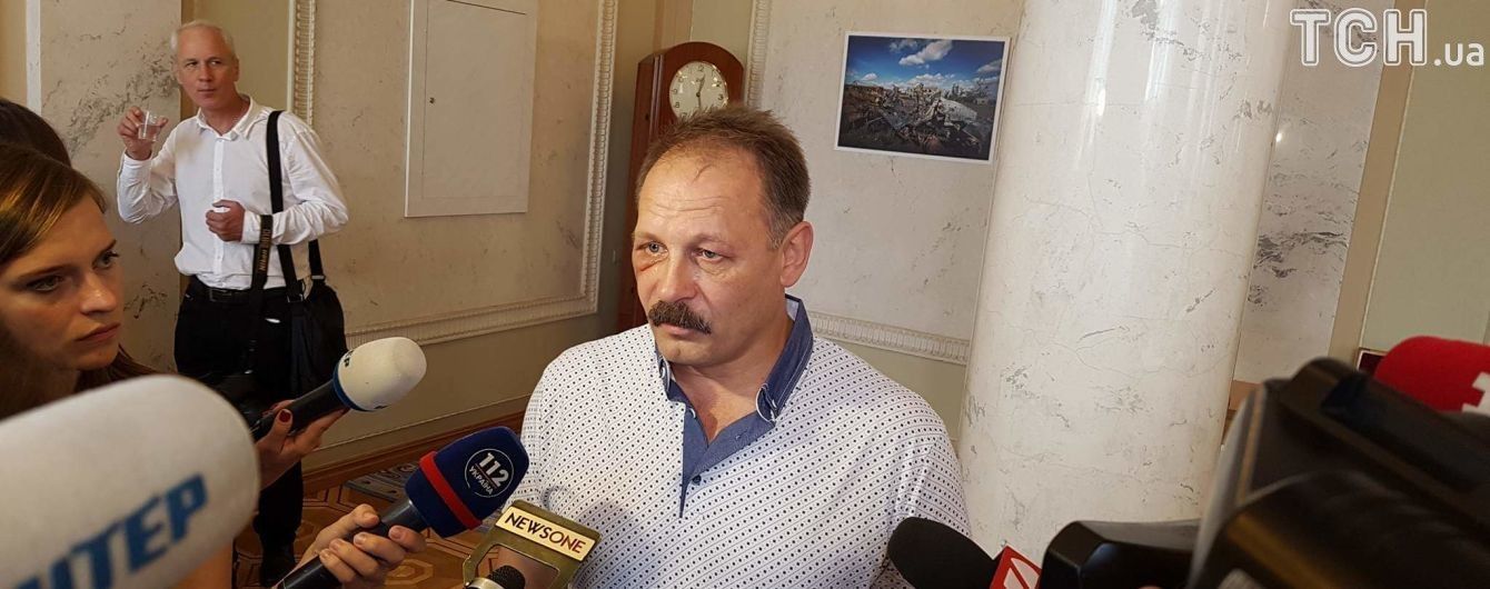 Комитет ВР отказал скандальному Барне в парламентском "бане" для журналиста "1+1"