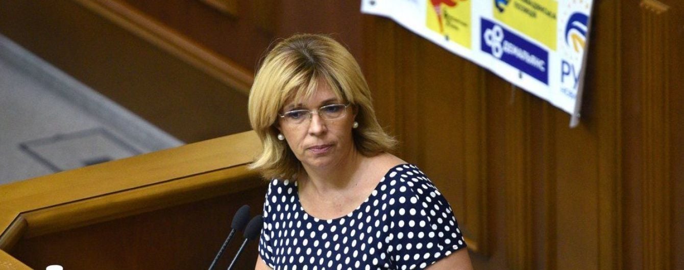 Порошенко уволил Богомолец с должности своего советника