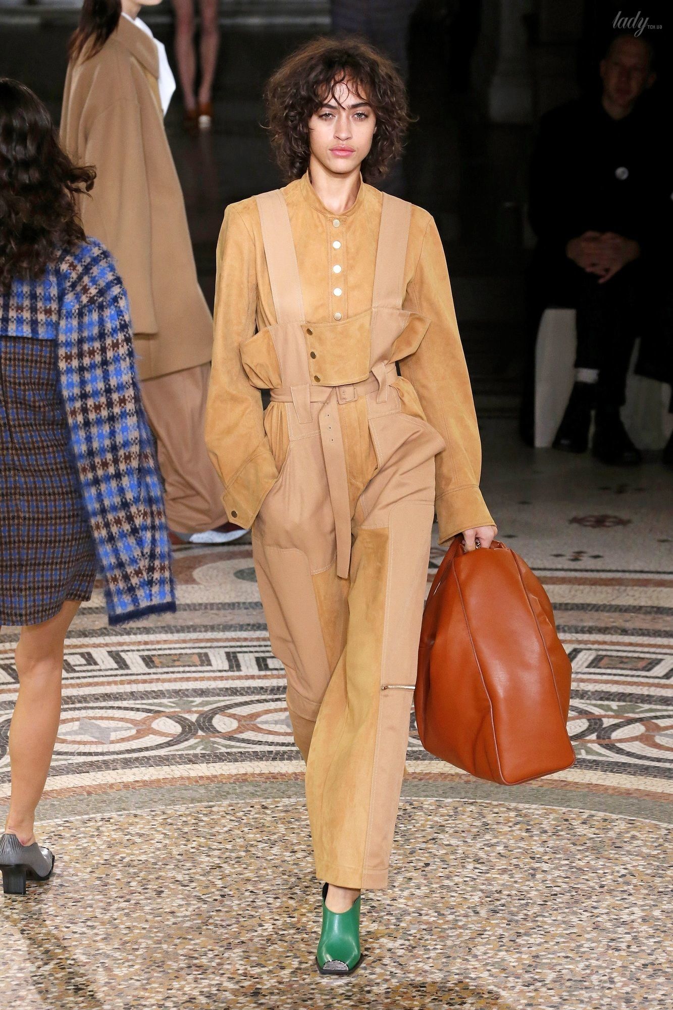 Коллекция Stella McCartney прет-а-порте сезона осень-зима 2017-2018_23