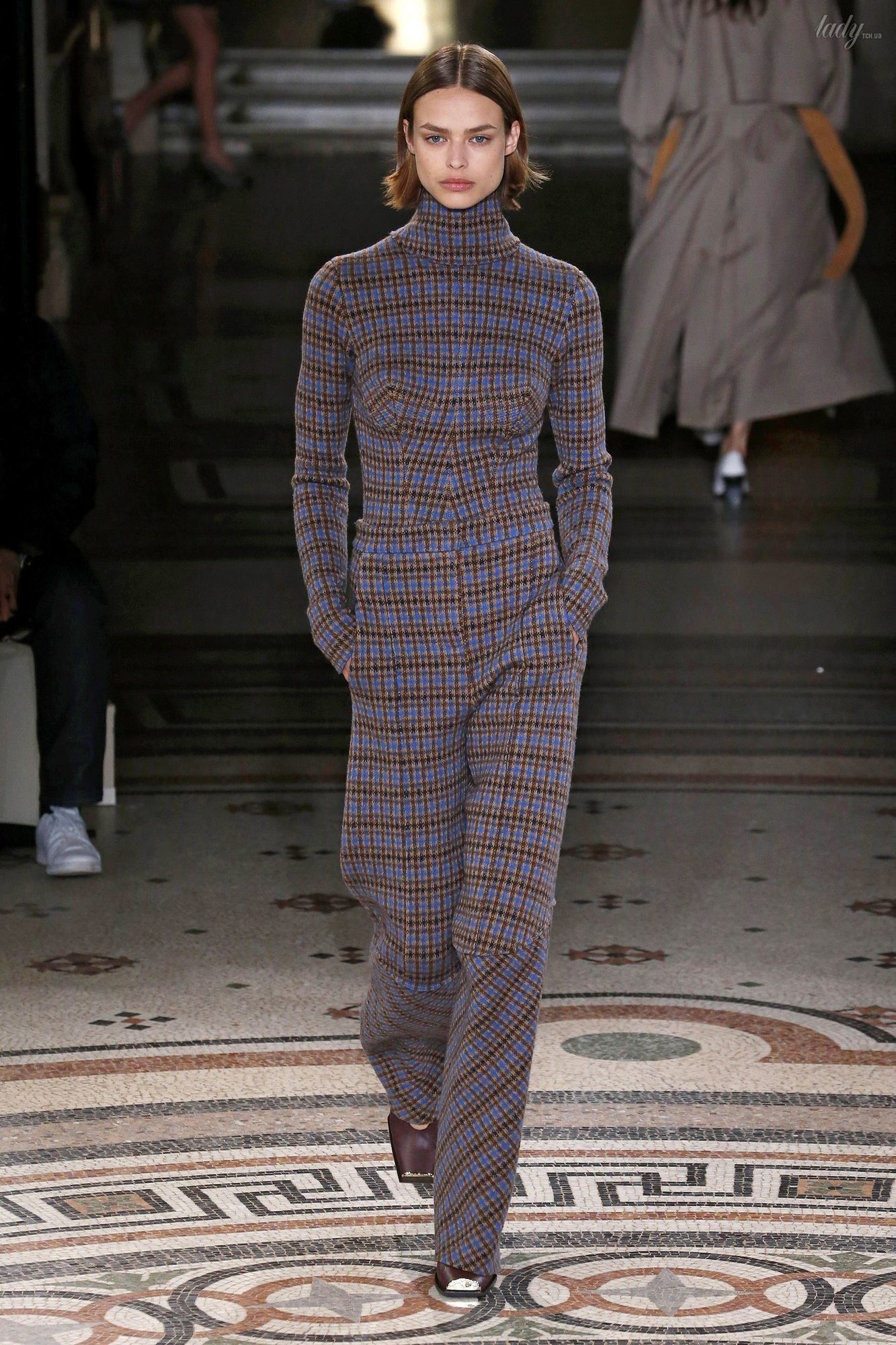 Коллекция Stella McCartney прет-а-порте сезона осень-зима 2017-2018_17