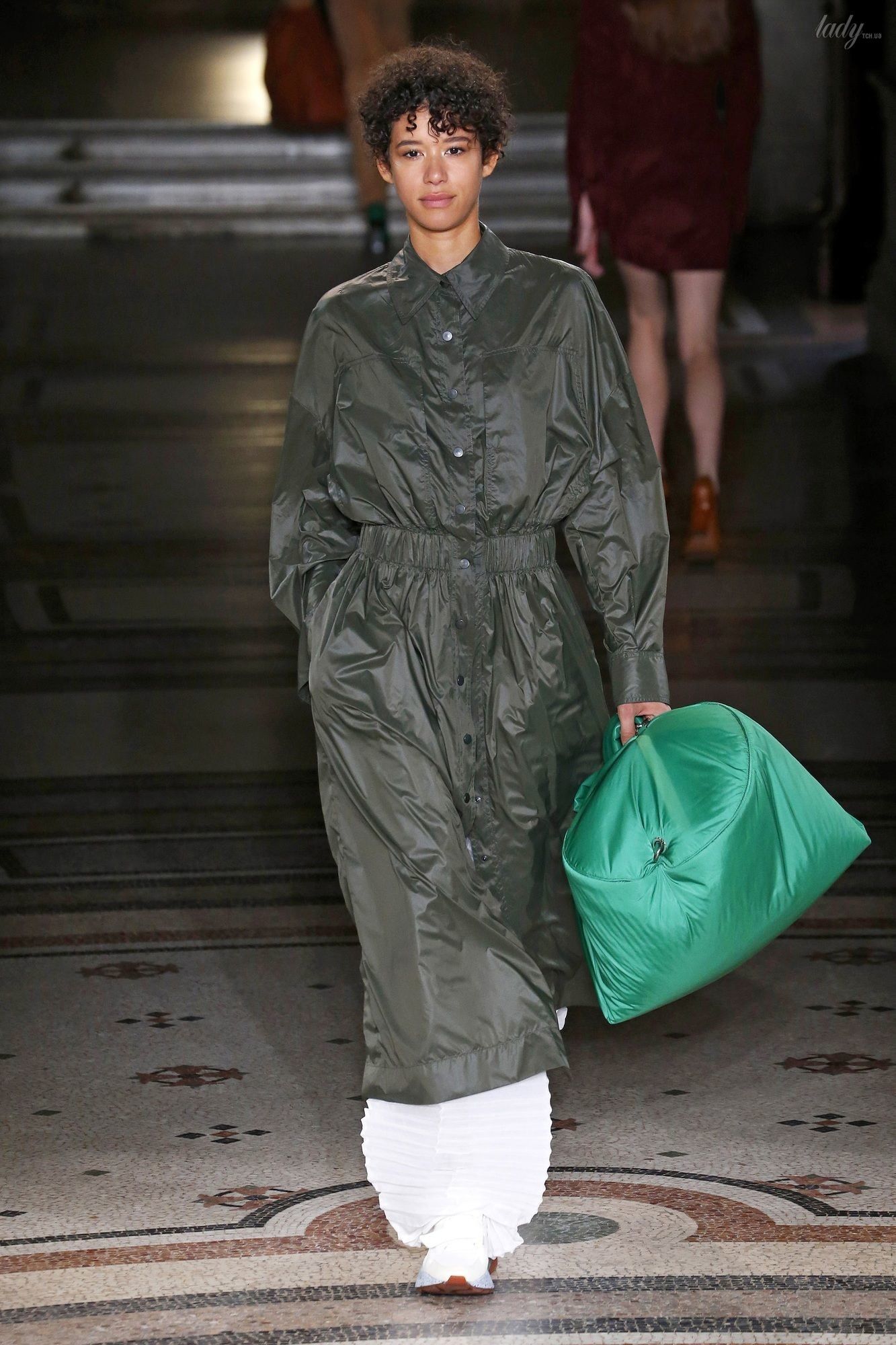Коллекция Stella McCartney прет-а-порте сезона осень-зима 2017-2018_31