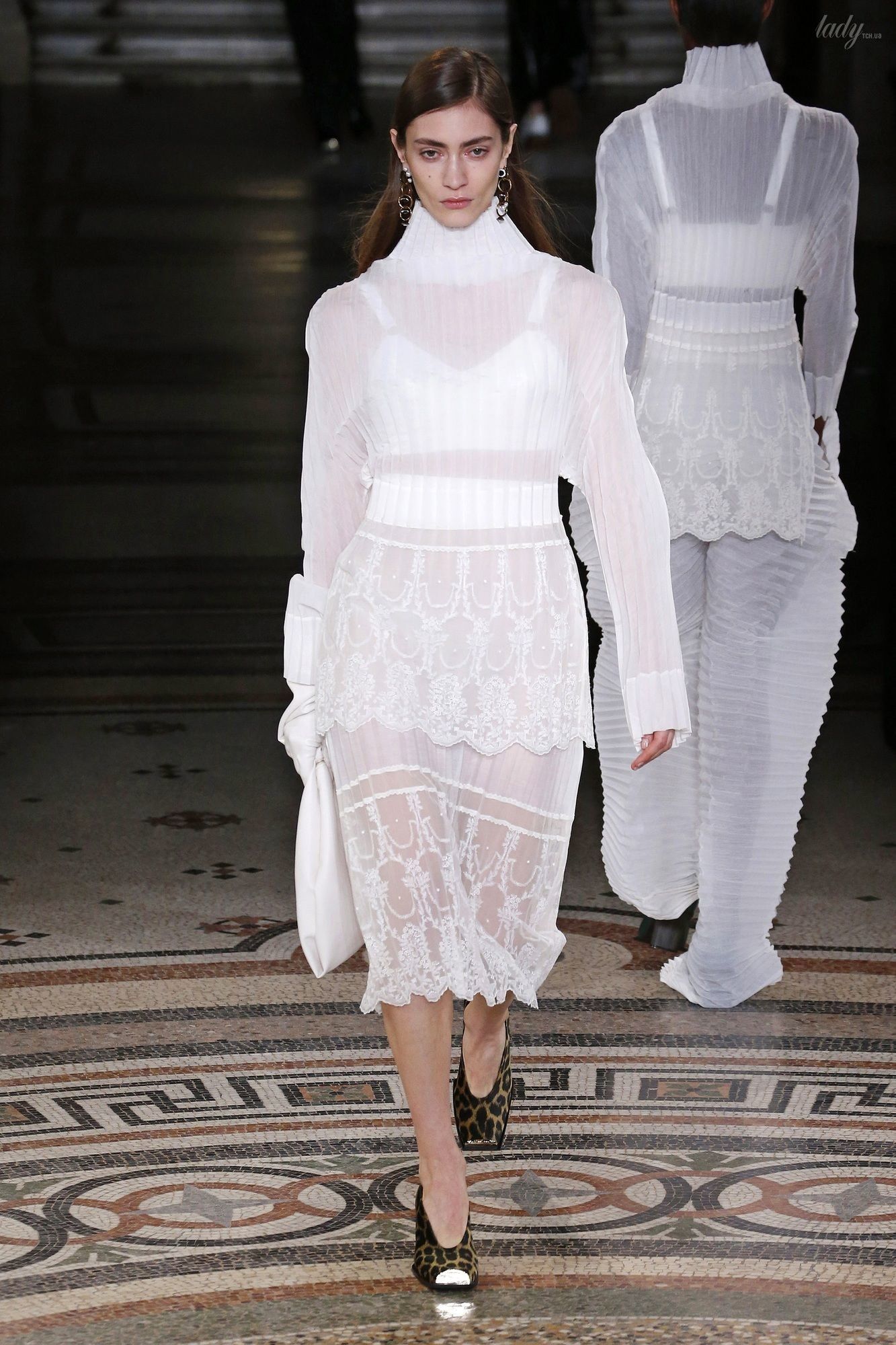 Коллекция Stella McCartney прет-а-порте сезона осень-зима 2017-2018_35