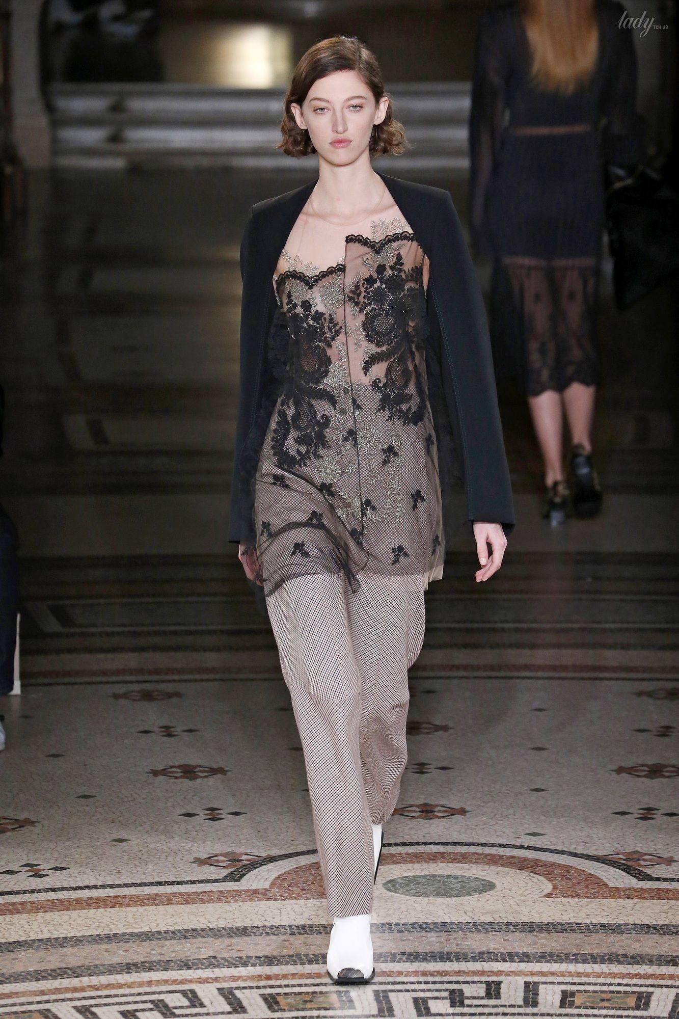 Коллекция Stella McCartney прет-а-порте сезона осень-зима 2017-2018_38