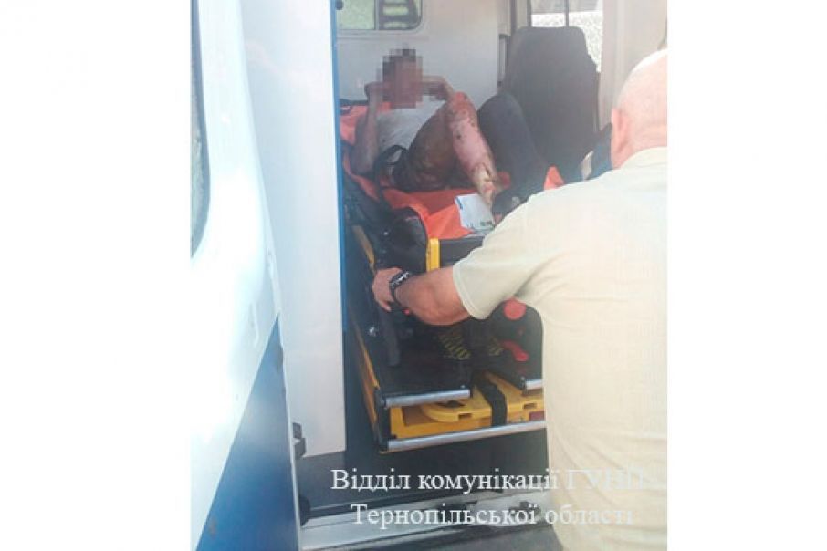 хлопця вдарило струмом на вагоні