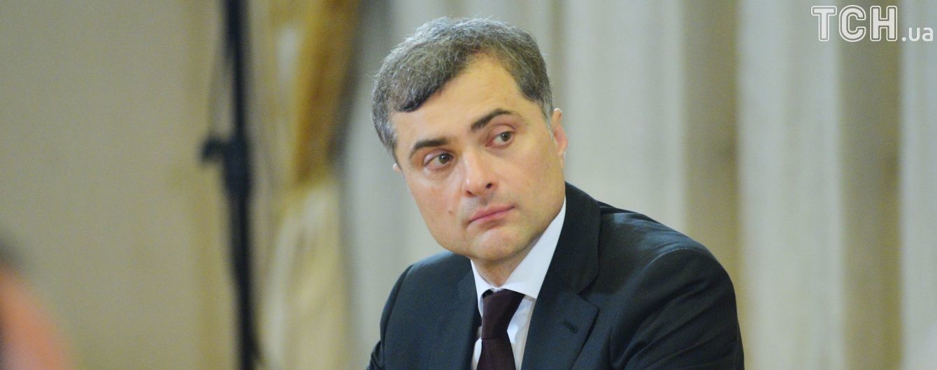 "А что вы на украинский переходите". Резников объяснил, почему у Суркова в Париже произошла истерика