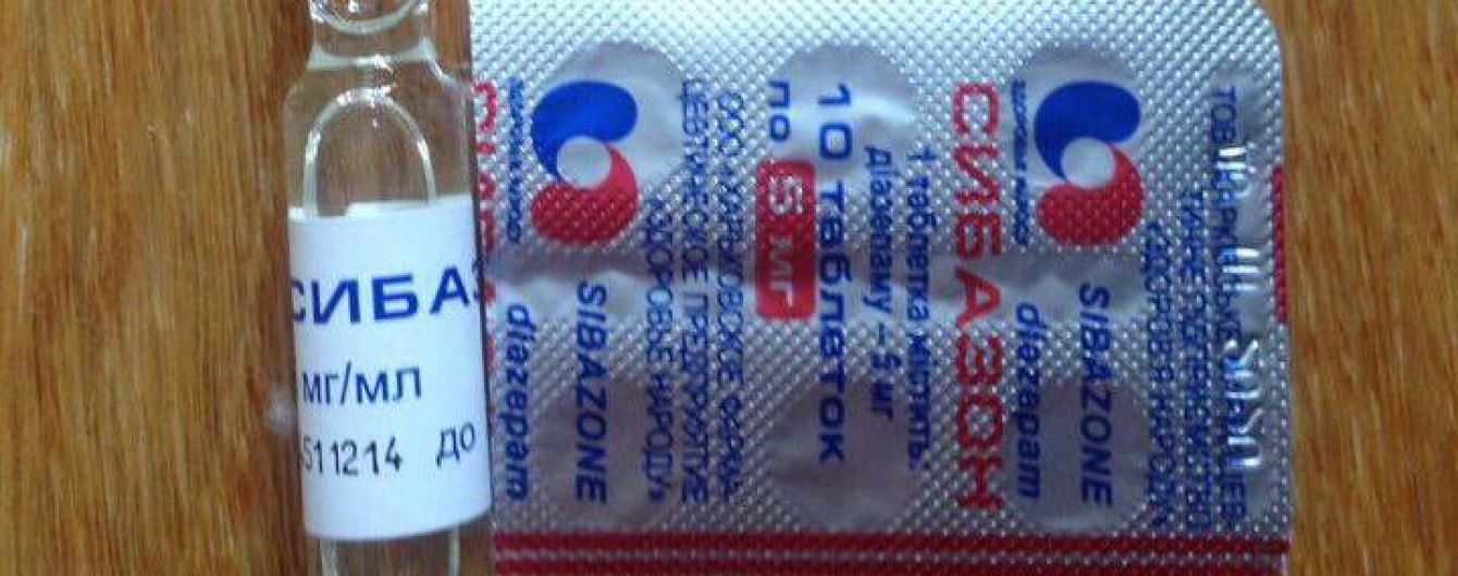 В Киеве медсестра продавала наркотики и собственноручно делала инъекции наркоманам
