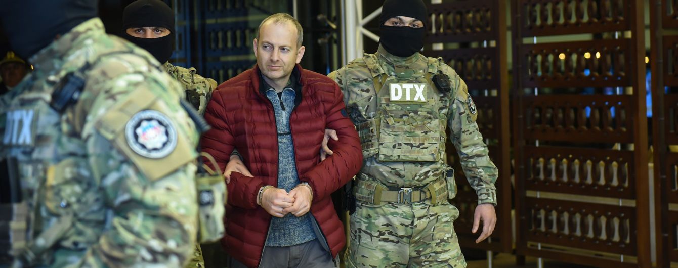 В Азербайджані блогера кинули на три роки за ґрати через поїздку до Карабаху