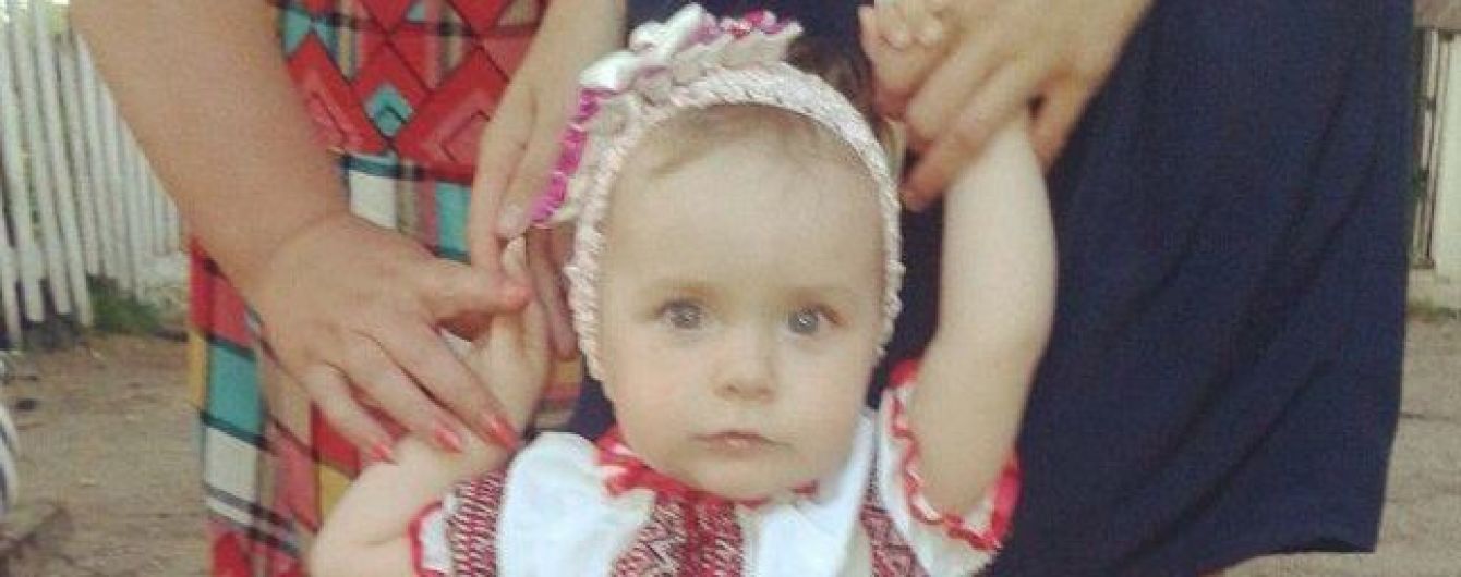 Допоможіть дворічній Даринці почути світ