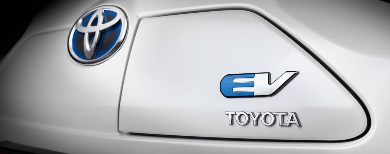 Toyota приховує деталі співпраці з Geely