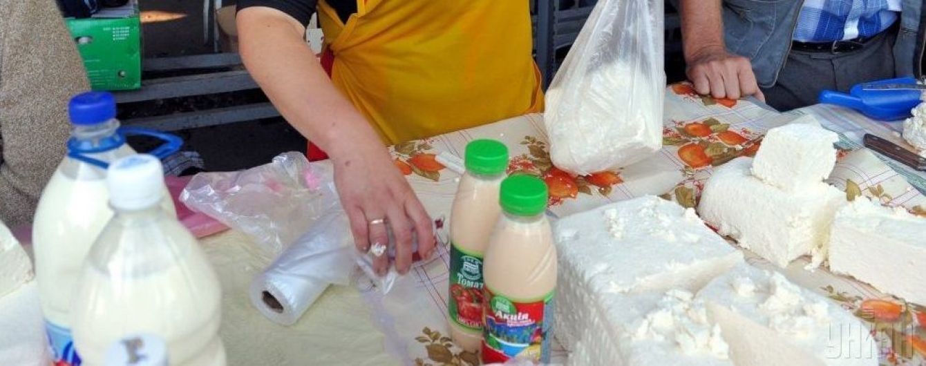 В Україні стрімко дорожчають молоко та молочні продукти