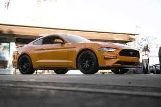 Новый Ford Mustang GT получил режим тихого выхлопа