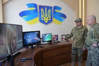 Турчинов на Донбассе испытал уникальную технологию блокирования сепаратистских телеканалов