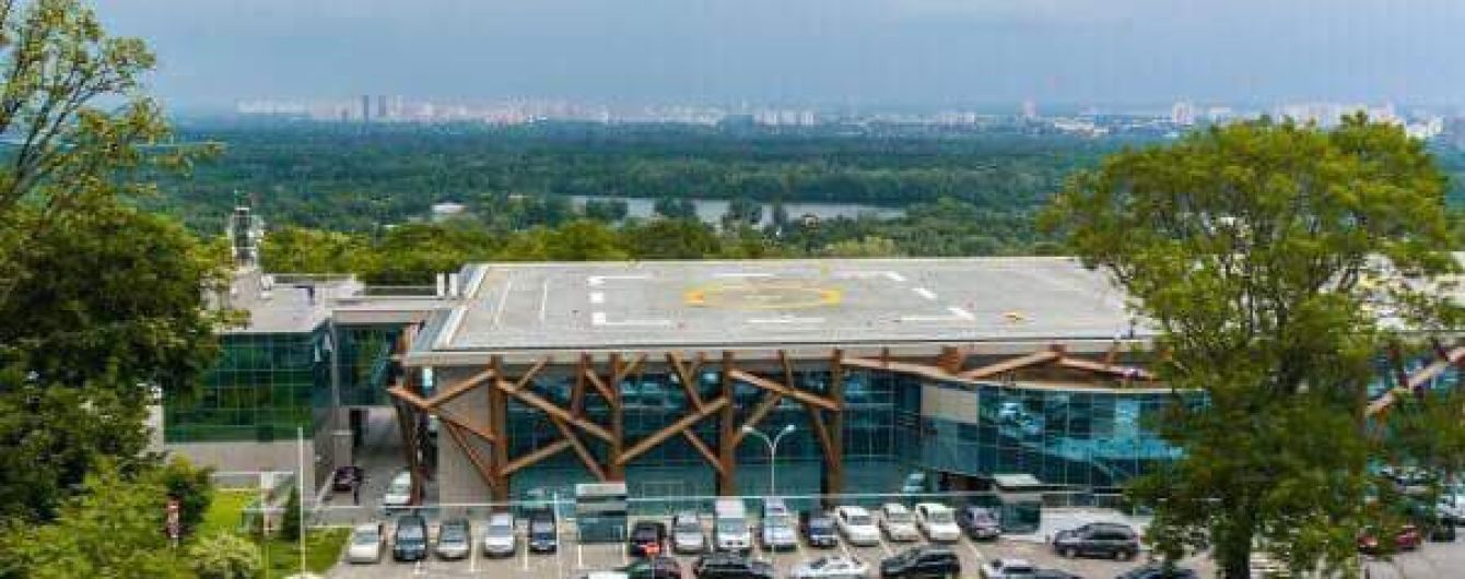 Суд обязал вернуть "вертолетную площадку Януковича" предыдущему владельцу