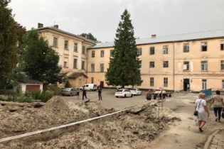 Руководство психбольницы во Львове не появилось на работе после резни в заведении