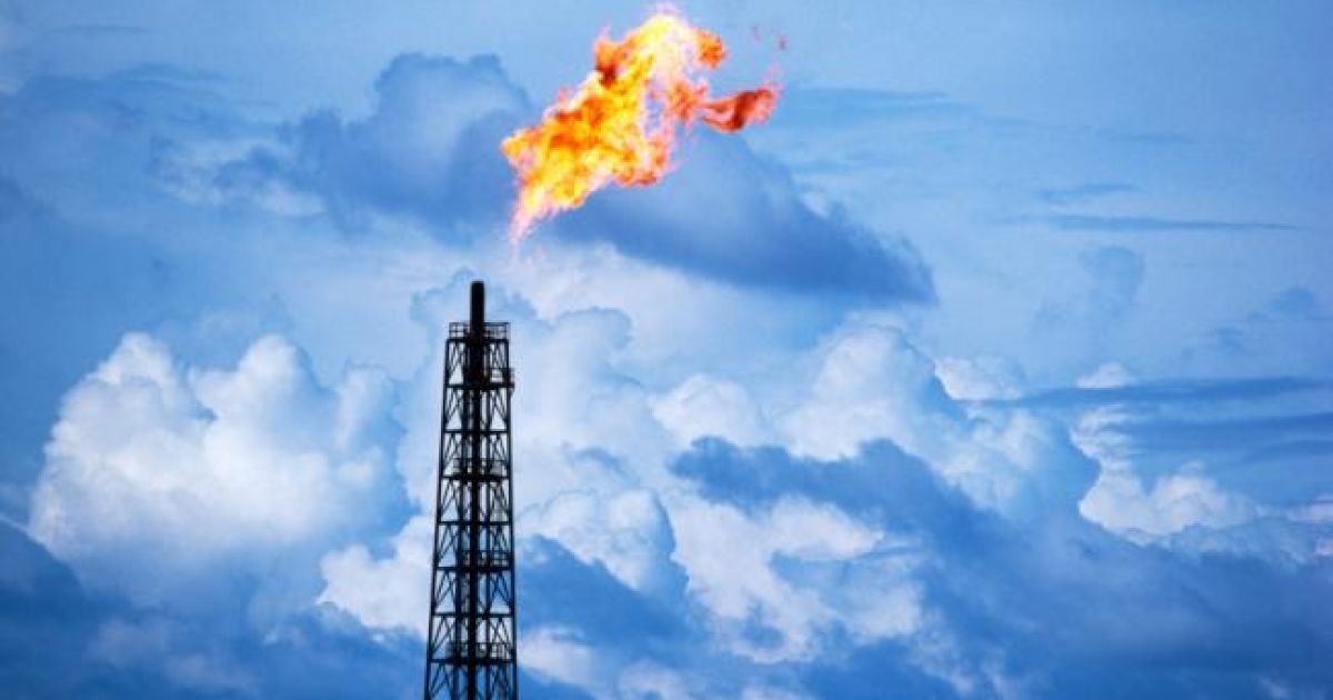 Разрешение на добычу - без конкурса и по сниженной цене. СМИ узнали о газовом бизнесе окружения Порошенко