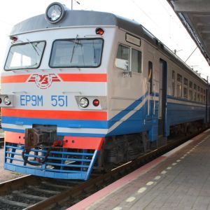 В Україні, окрім п’яти областей, частково запустили електрички