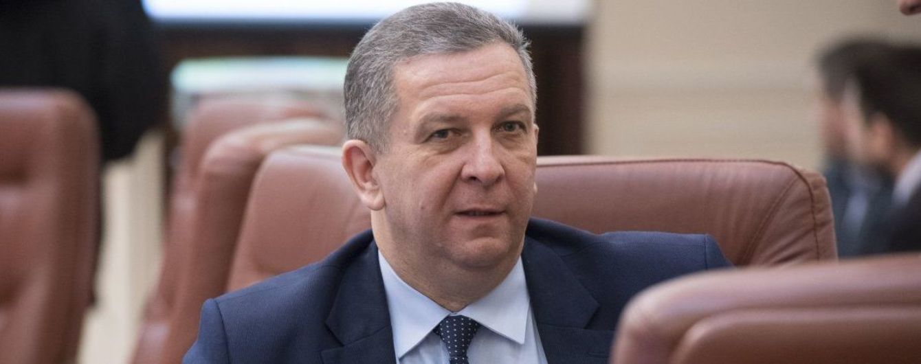 "Інтимні зони" міністра соцполітики Реви: де і з ким живе, що в холодильнику та чому погладшав