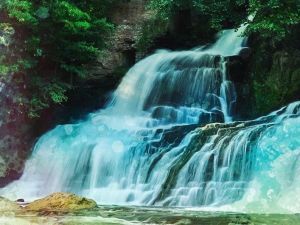 Чудеса України, про які ви не знали. Містичний Джуринський водоспад на Тернопільщині