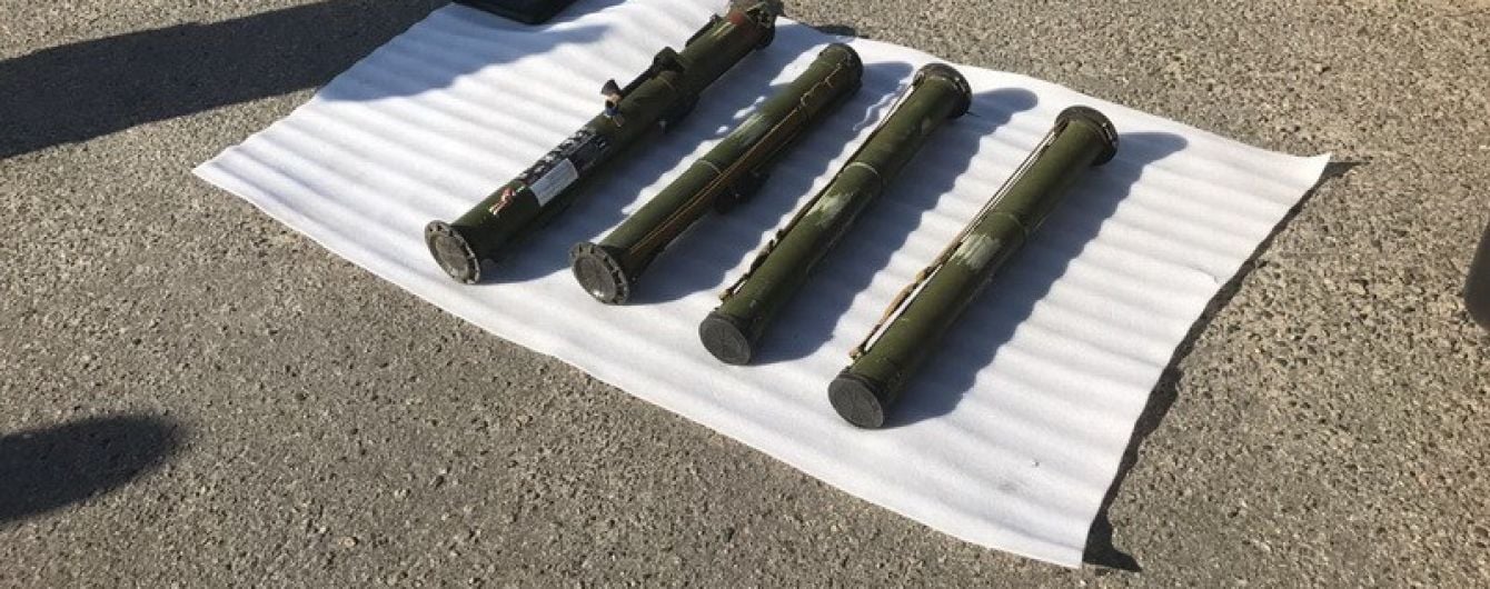 У Дніпрі вулицями розгулював чоловік із замотаним у ковдру гранатометом