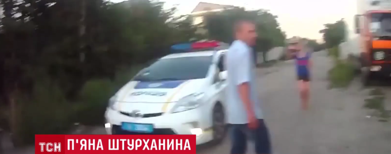 В Днепре четверо патрульных пострадали от выходок пьяного водителя и его подруги
