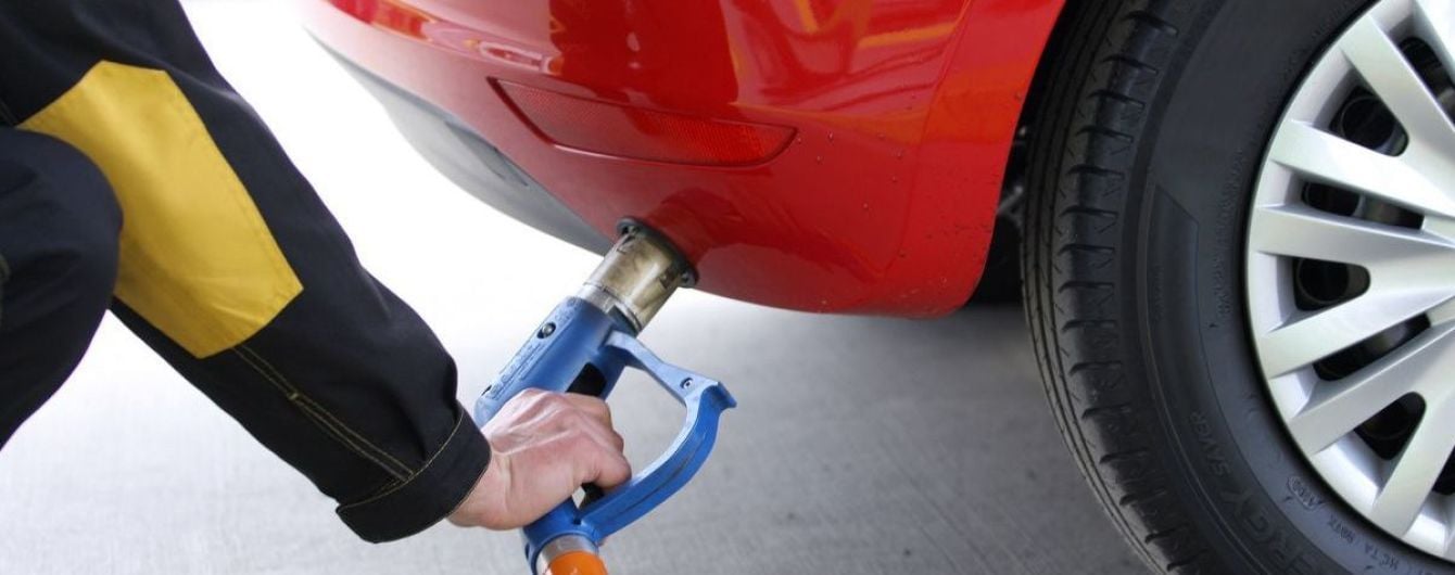Мережі АЗС несподівано підняли вартість автогазу: за скільки тепер ним можна заправитися