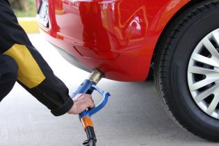 В Україні на АЗС знизилась вартість автогазу