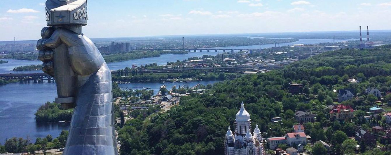 В кинотеатрах Польши перед сеансами будут крутить проморолики об Украине