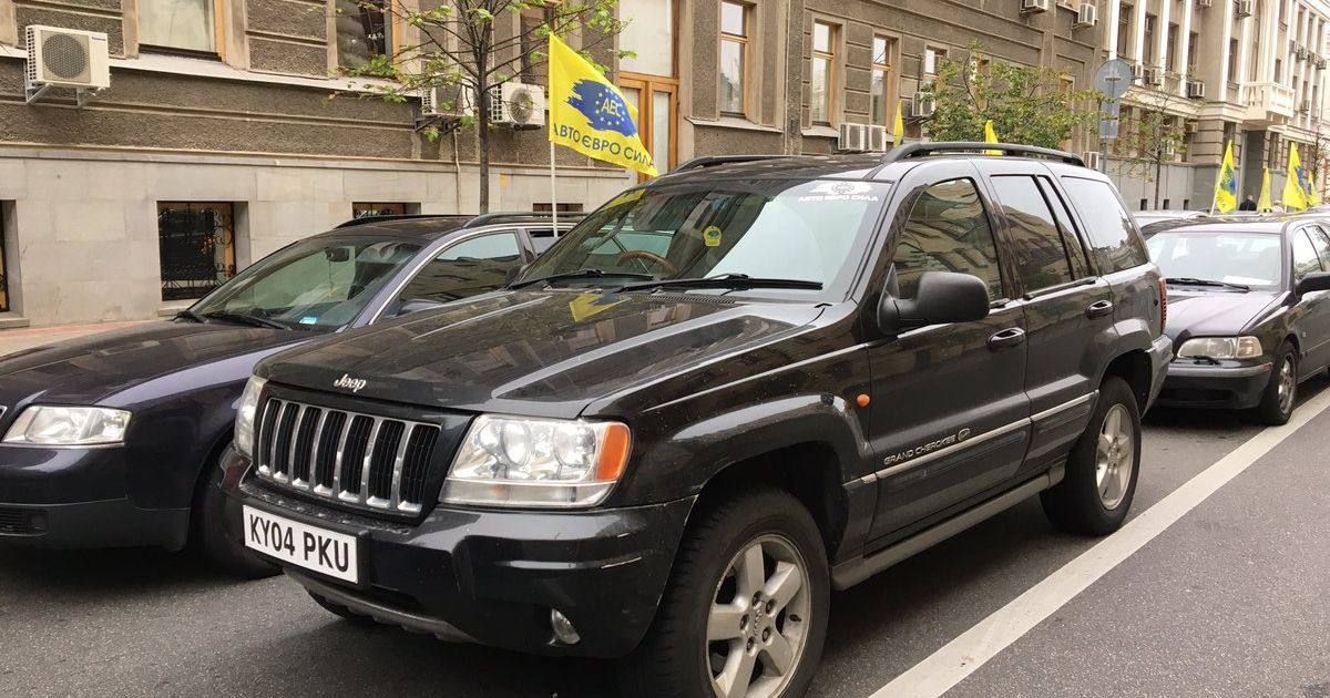 Правоохоронці на Львівщині викрили схему ввезення контрабандних "євроблях"