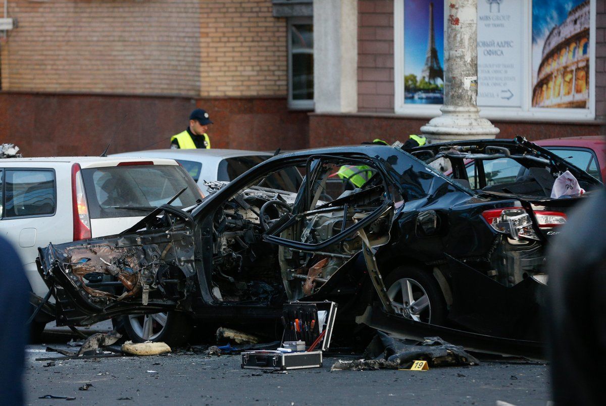 Вибух авто на Бесарабці у Києві _17