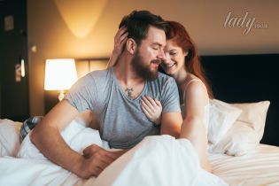 Секс с молодой девушкой: плюсы и минусы