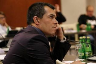 В анексованому Криму невідомий намагався вдертися в офіс кримськотатарських адвокатів