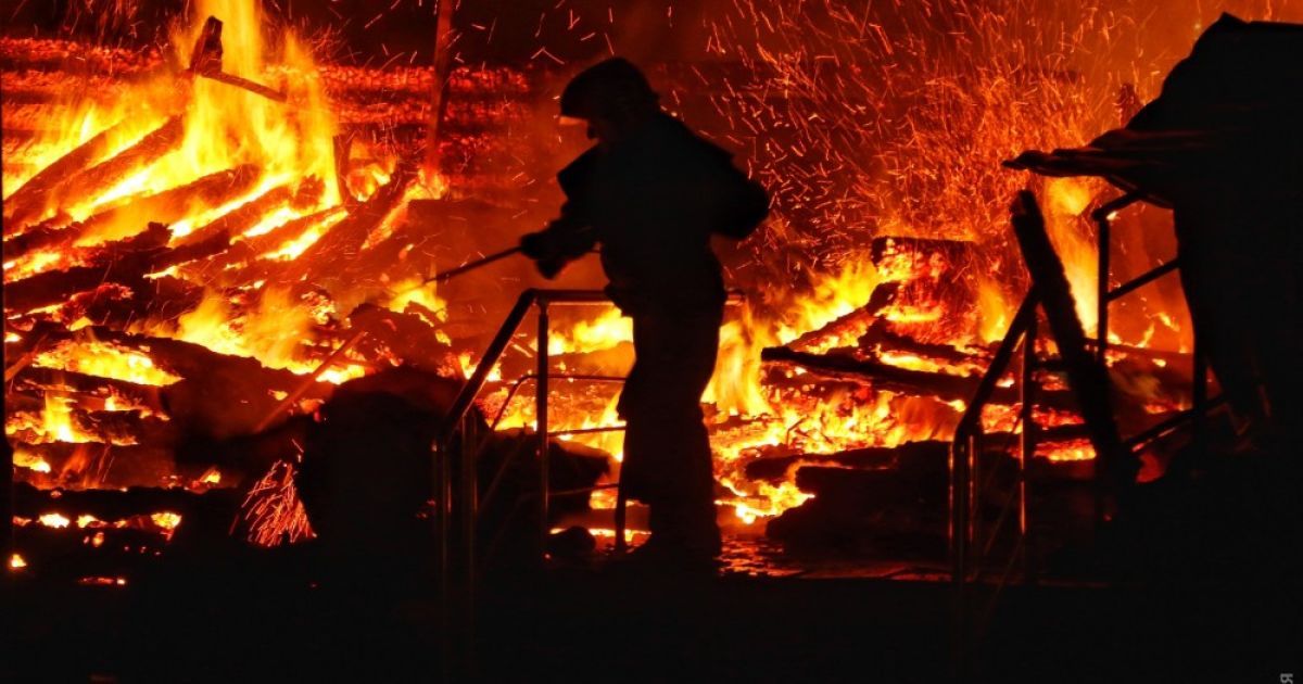 В полиции рассказали о проблемах при тушении пожара в детском лагере в Одессе