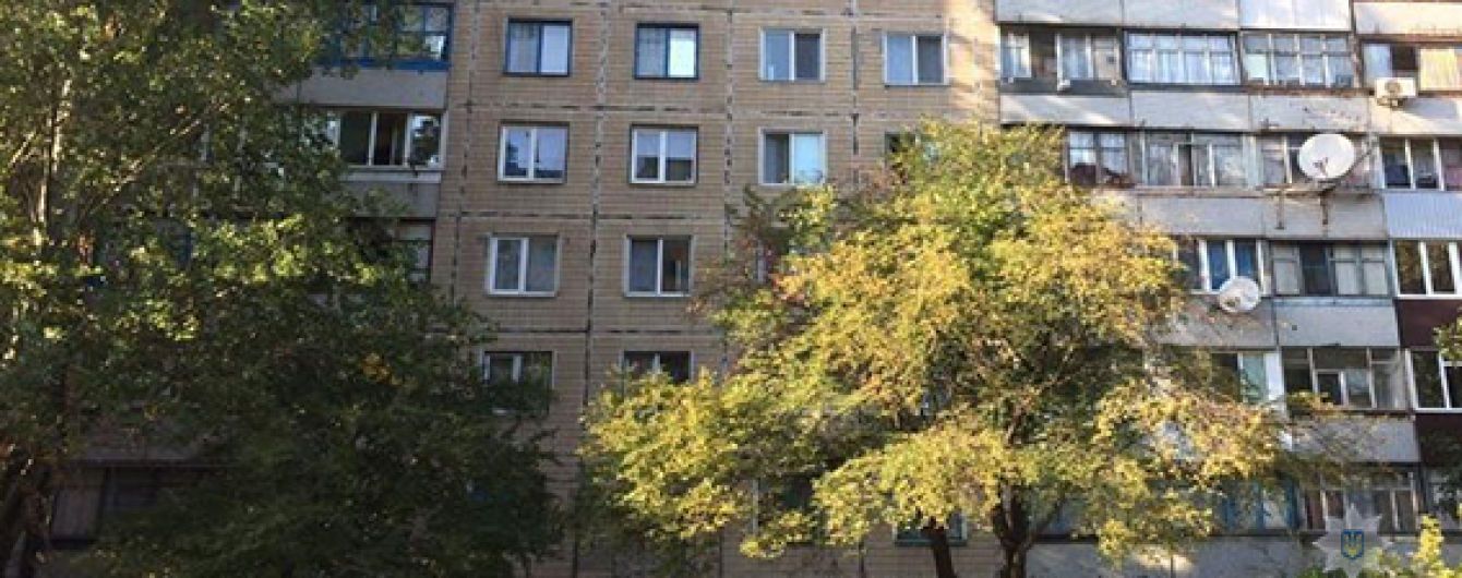 На Дніпропетровщині однорічний хлопчик випав з вікна 4-го поверху