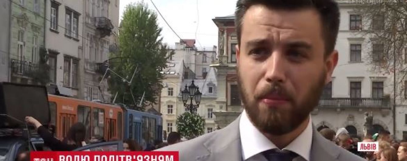 Підвішували за наручники та били годинами. Колишній політв'язень згадав про тортури у СІЗО Росії