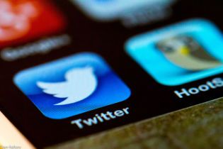 Хакеры взломали аккаунт гендиректора Twitter и разместили твиты с нецензурной бранью