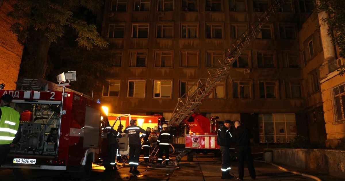 У ліфті столичного університету після пожежі знайшли труп