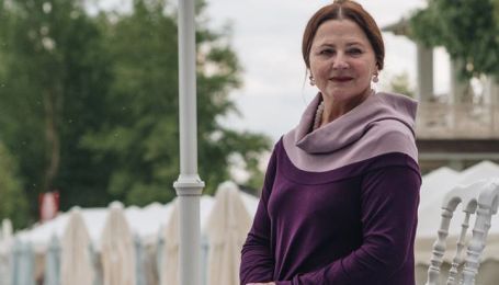69-річна Ніна Матвієнко повисіла на тросах у спортзалі